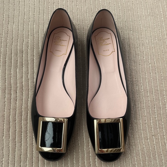 Roger Vivier Black Flats with Gold Accent - Picture 2 of 11